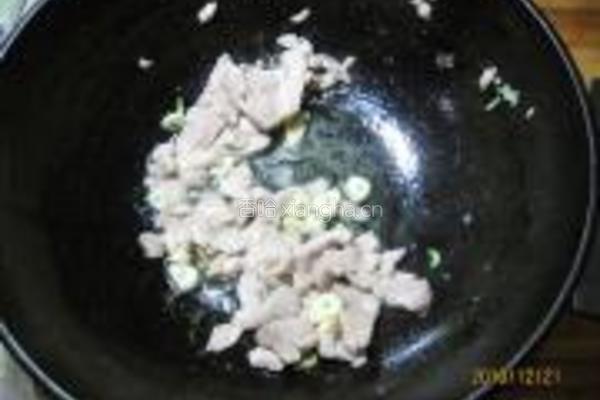 肉焖平菇的做法图解4