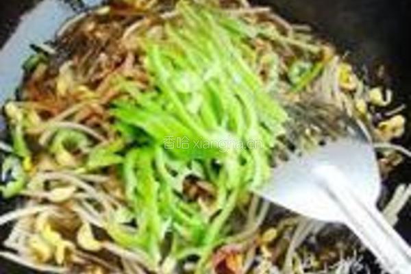 黄豆芽炒粉条的做法图解10