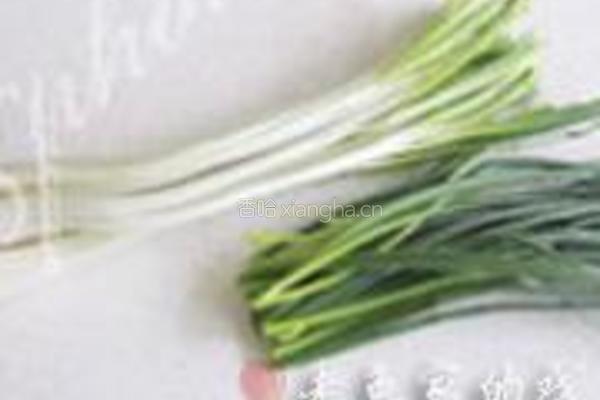 荞菜炒卤猪耳的做法图解4