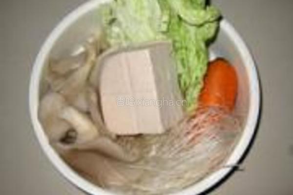 酸辣太阳蛋汤的做法图解1