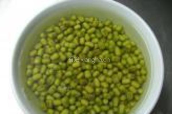 绿豆浆的做法图解1