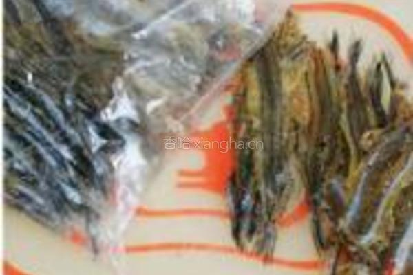 香煎马布鱼干的做法图解1