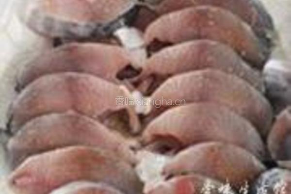 麻辣鲅鱼的做法图解1