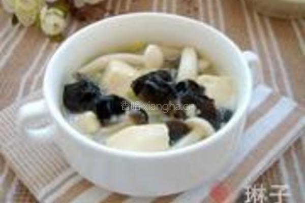 菌菇豆腐汤的做法图解10