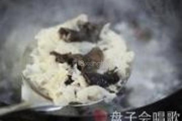 凉拌黑白木耳的做法图解5