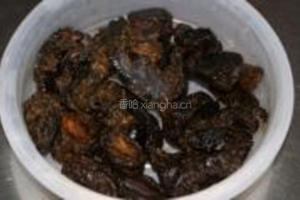 生熟地扇骨汤的做法图解2