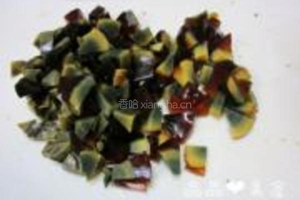 皮蛋豆腐的做法图解4
