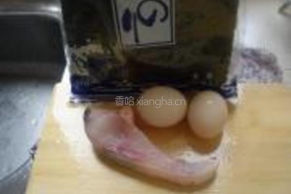 紫菜鱼茸蛋包饭的做法图解1