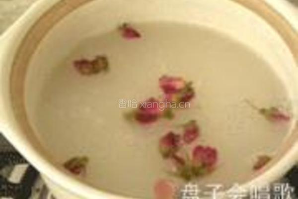 阿胶枣玫瑰花粥的做法图解3