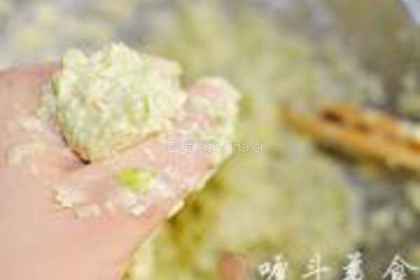 干炸青萝卜丸子的做法图解4