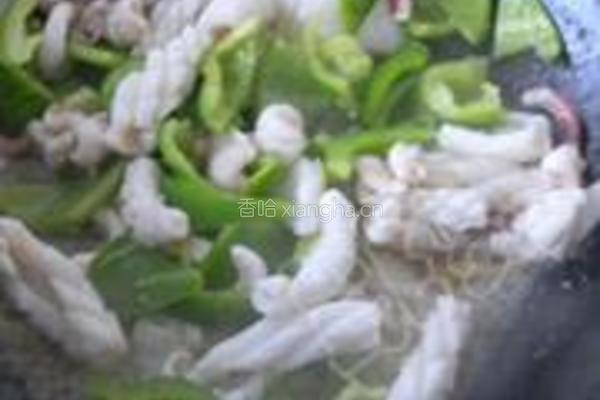 青椒鱿鱼花的做法图解7