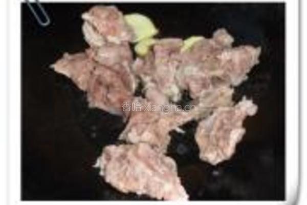洋葱木耳焖牛肉的做法图解4