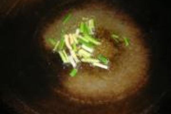 黄豆酱拌炒黄豆芽的做法图解3