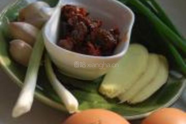 鲫鱼荷包煎蛋的做法图解2