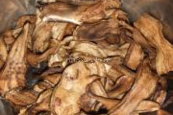 茄干焖肉的做法图解2