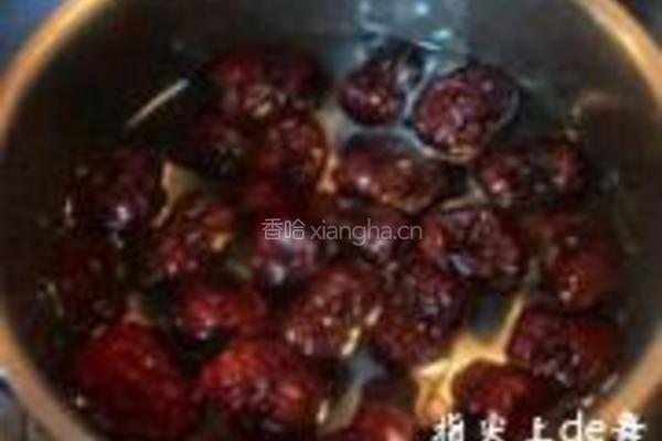 枣泥粗粮发糕的做法图解1