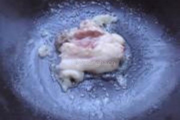 草鱼炖冻豆腐的做法图解3