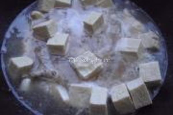 草鱼炖冻豆腐的做法图解6