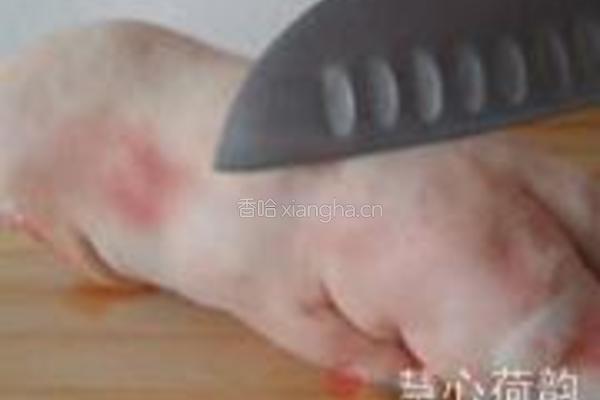 双色杏仁猪蹄汤的做法图解3
