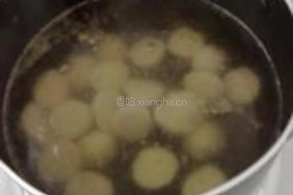 青菜豆腐鱼丸汤的做法图解2