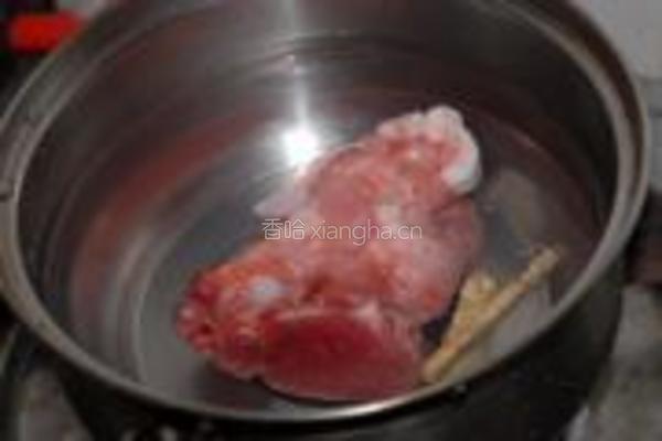 黄豆苦瓜猪骨汤的做法图解4