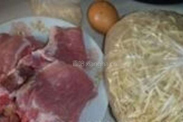 酱香椒盐猪排面的做法图解1