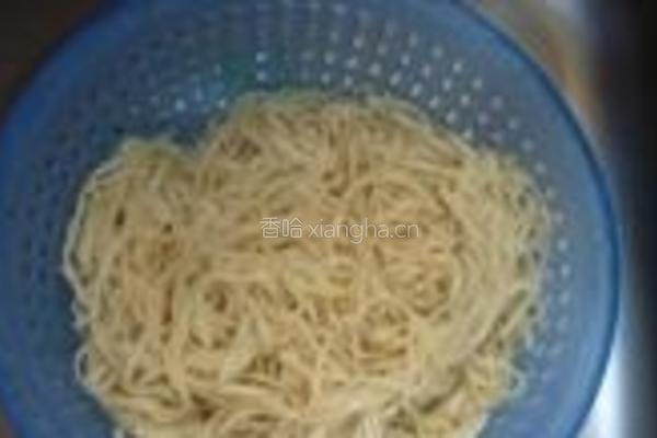 酱香椒盐猪排面的做法图解11