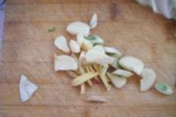 小河虾烧白菜的做法图解3