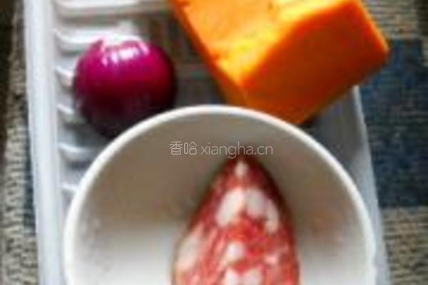 洋葱南瓜焖饭的做法图解1