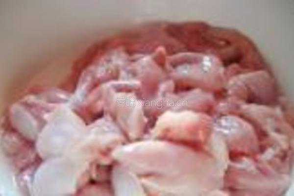 鸡腿肉焖饭的做法图解3