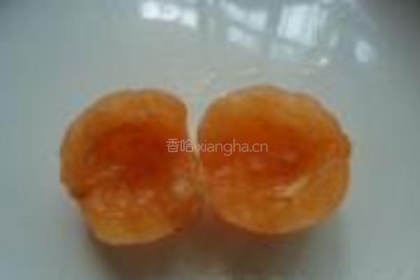 枇杷冰糖水的做法图解3