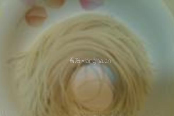 三鲜米线的做法图解1