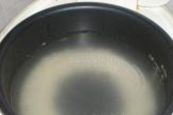 桂圆粥的做法图解3