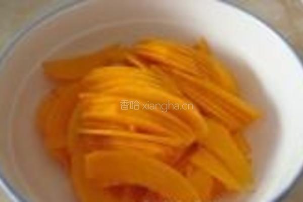 芝麻香南瓜饼的做法图解2