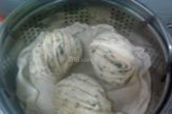 黑芝麻核桃花卷的做法图解9