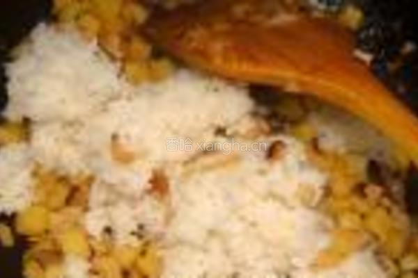泡菜土豆什锦炒饭的做法图解8