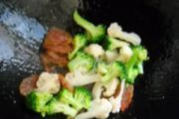 剁椒双花炒饭的做法图解6