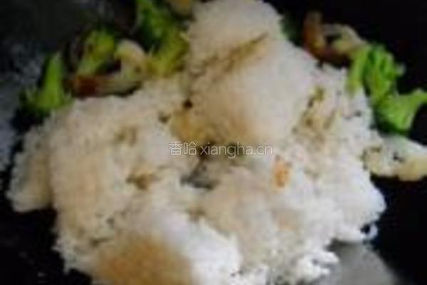 剁椒双花炒饭的做法图解7