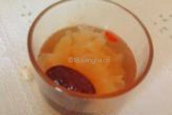 红糖银耳莲子大枣羹的做法图解9