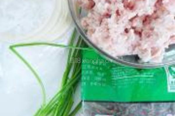 秘制梅香煎饺的做法图解1