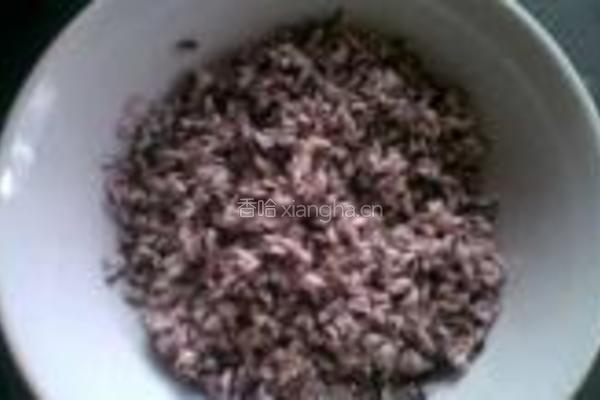 黑豆花生粽的做法图解2