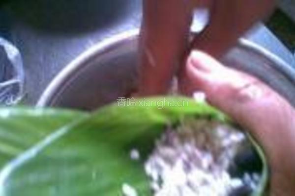 黑豆花生粽的做法图解9