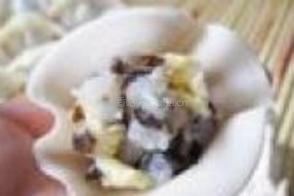 榨菜鱼肉小煎饺的做法图解4