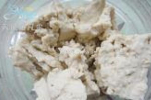 肉泥豆腐KT猫的做法图解2