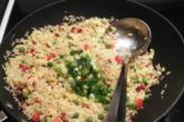 咸肉鸡蛋炒饭的做法图解8
