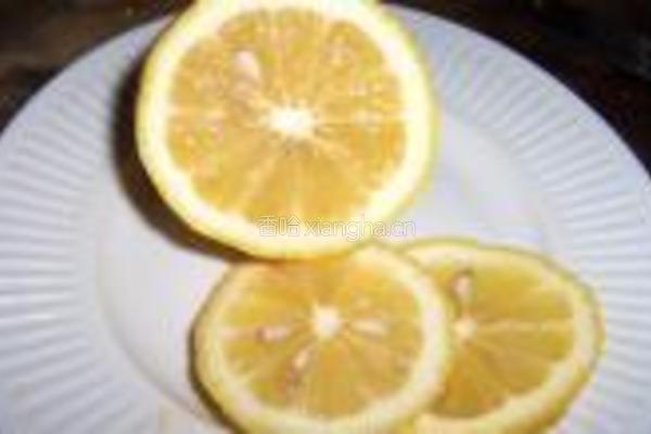 柠檬蜂蜜菊花茶的做法图解2