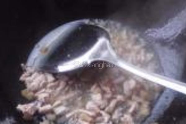 包菜肉丁炒米粉的做法图解5