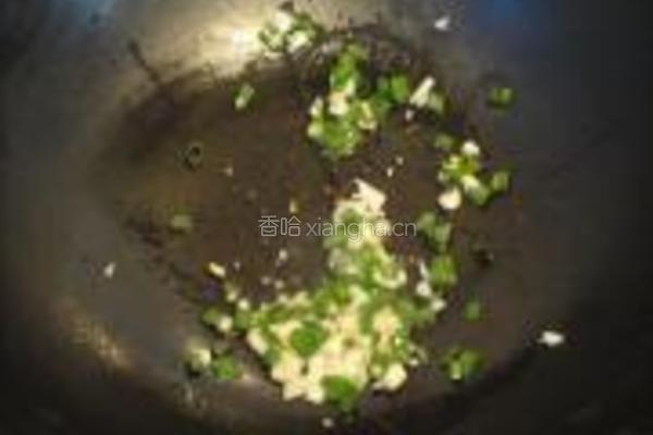 豆丹松子酱香炒面的做法图解5