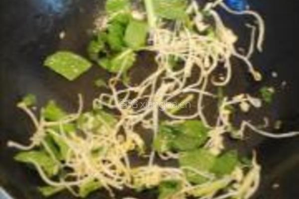 豆丹松子酱香炒面的做法图解6