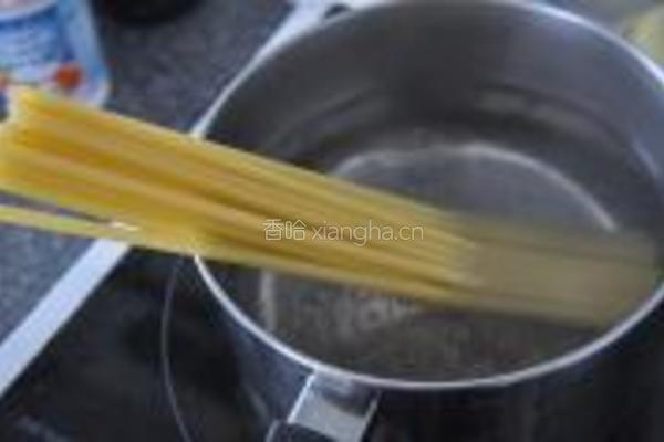 贻贝大虾意面的做法图解2